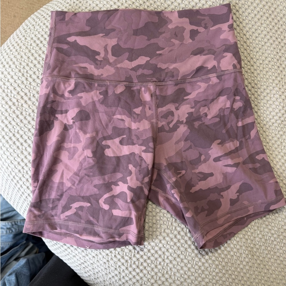 Pink camo lulu align shorts